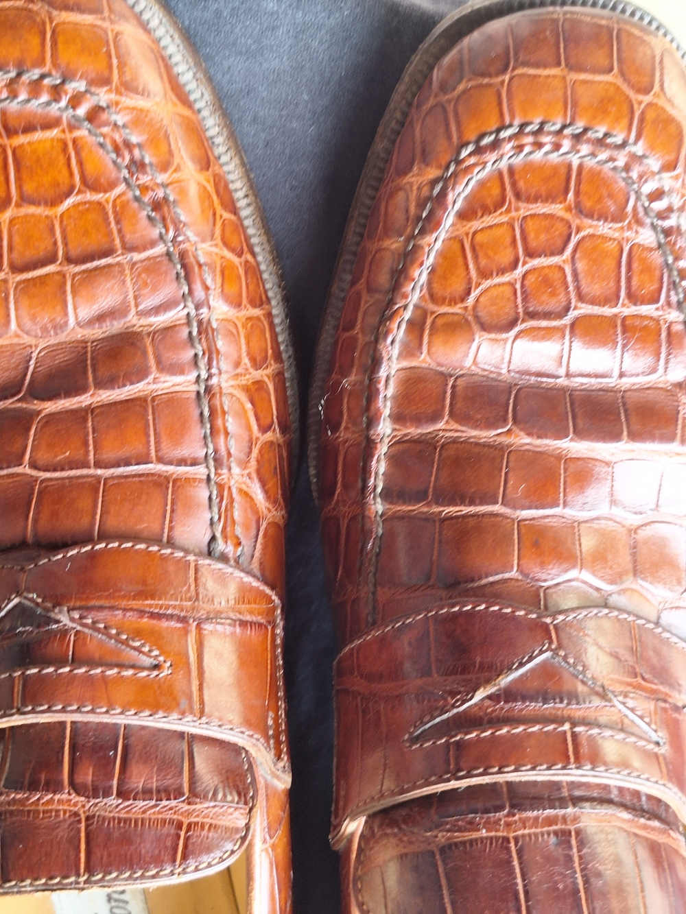 Men's Brown Croc-Embossed Leather Loafers - Picture 2 of 12